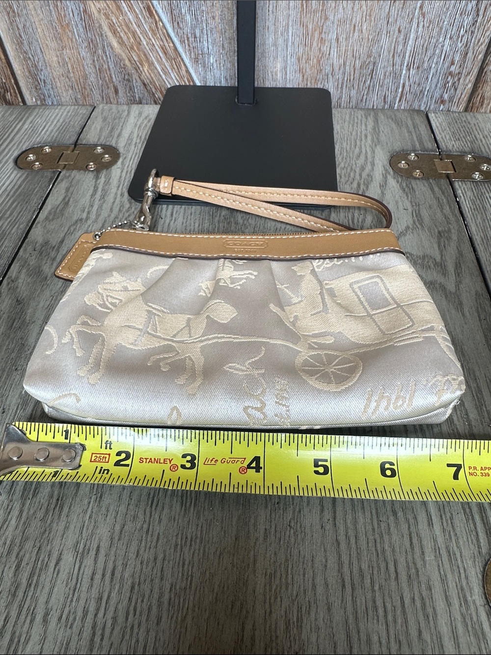 Coach Horse & Carriage Signature Canvas Wristlet Pouch Khaki and White - Picture 12 of 16